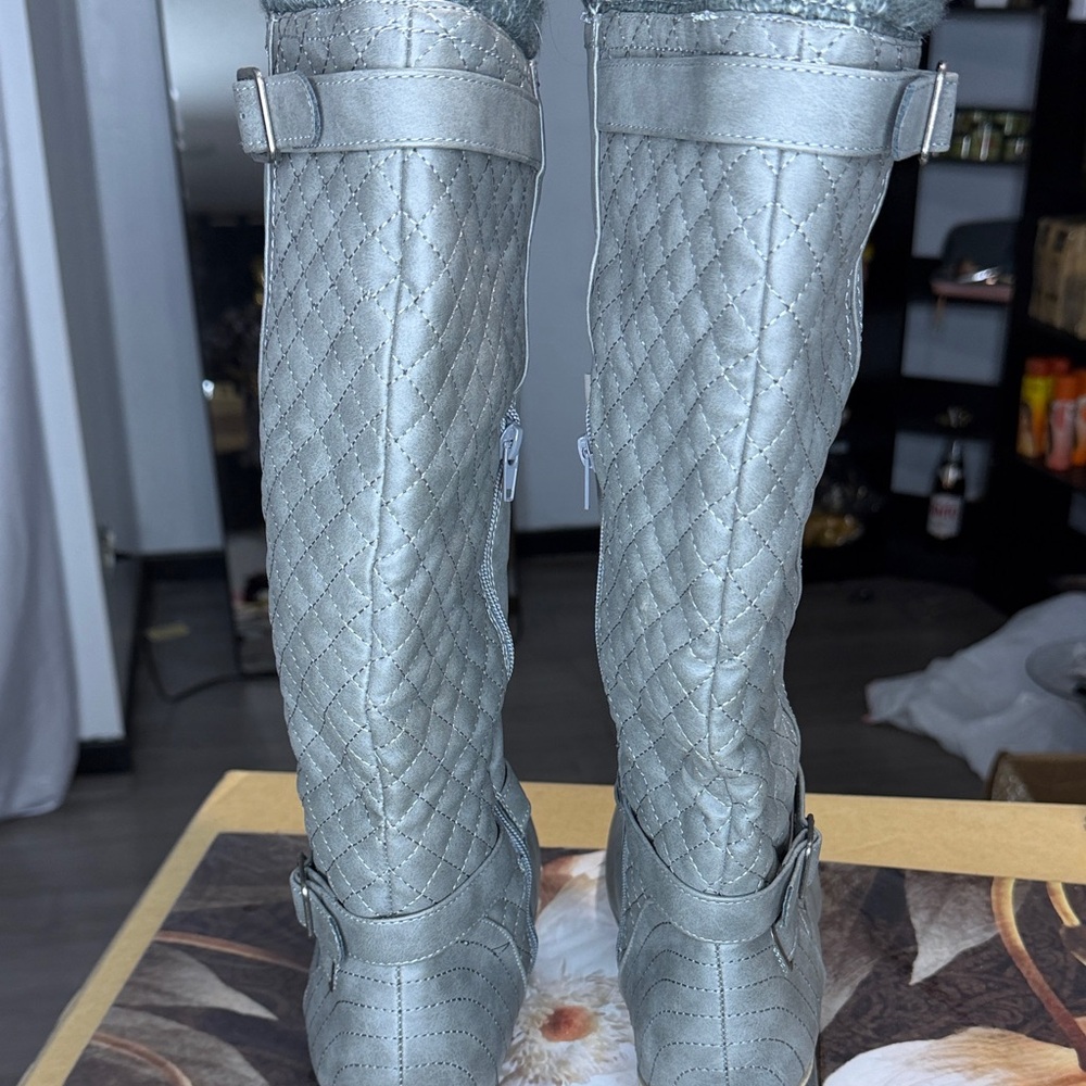 Quilted Gray Women's Boots